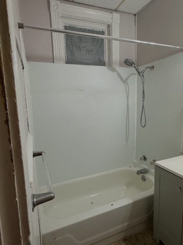 Building Photo - 405 1/2 Douglas St