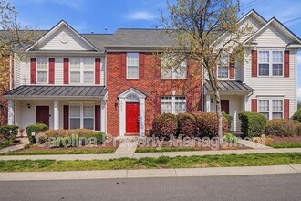 Building Photo - 4957 Sunburst Ln