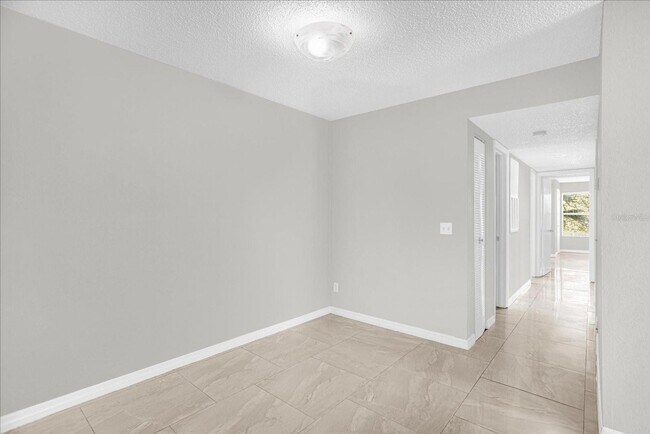 Building Photo - 5132 Conroy Rd