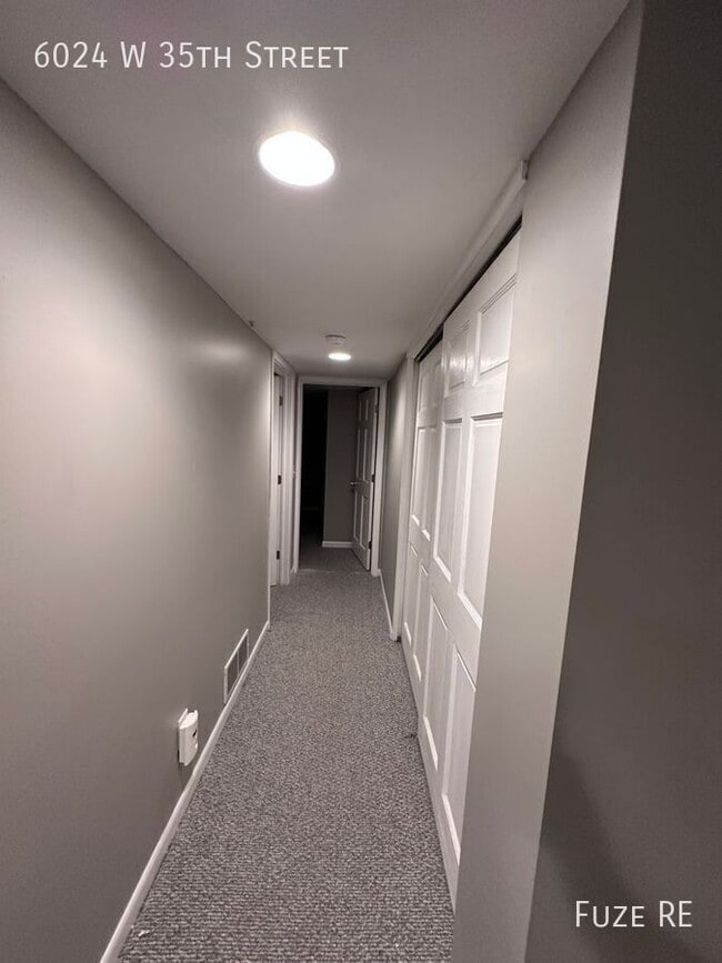 Building Photo - 6024 W 35th St