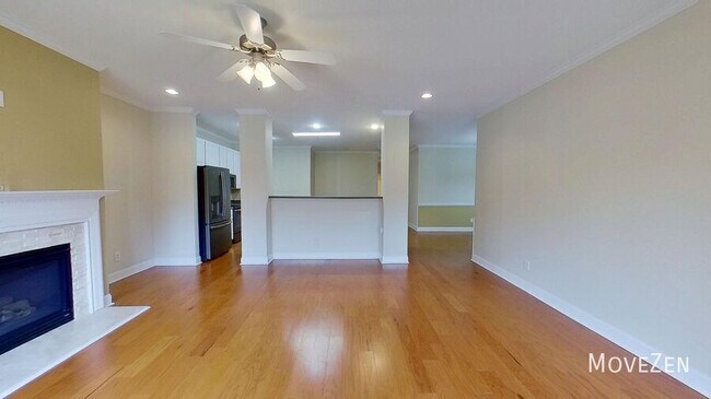 Building Photo - 307 Easterlin Way