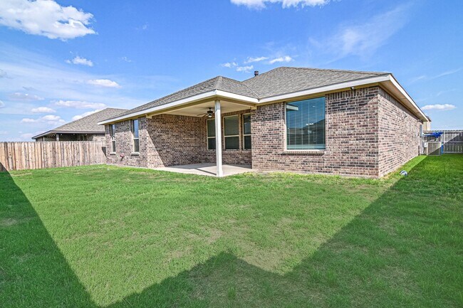 Building Photo - 2323 Vista Ridge Rd