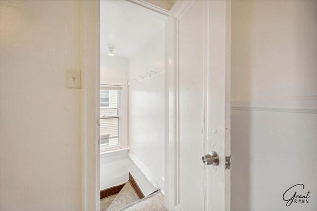 Building Photo - 15356/15358 Washburn - Ten Star Holdings LLC