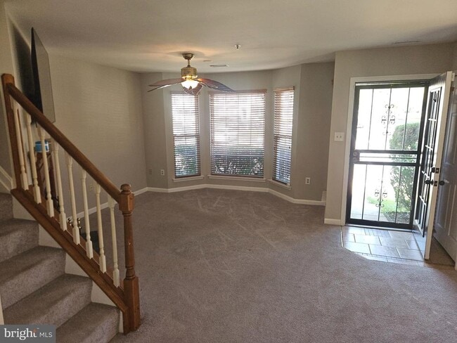 Building Photo - 2346 Hazelwood Ct