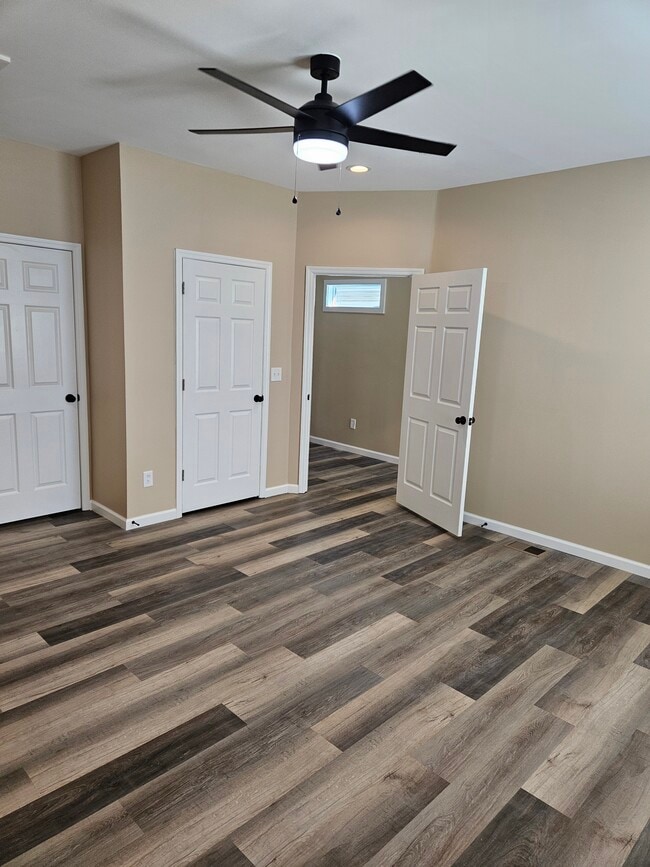 Building Photo - 1911 9th Ave N