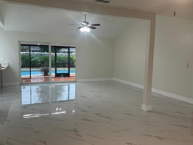 Building Photo - 2110 NW 109th Ave