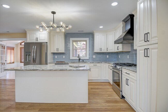 Building Photo - FOR RENT VIRGINIA BEACH