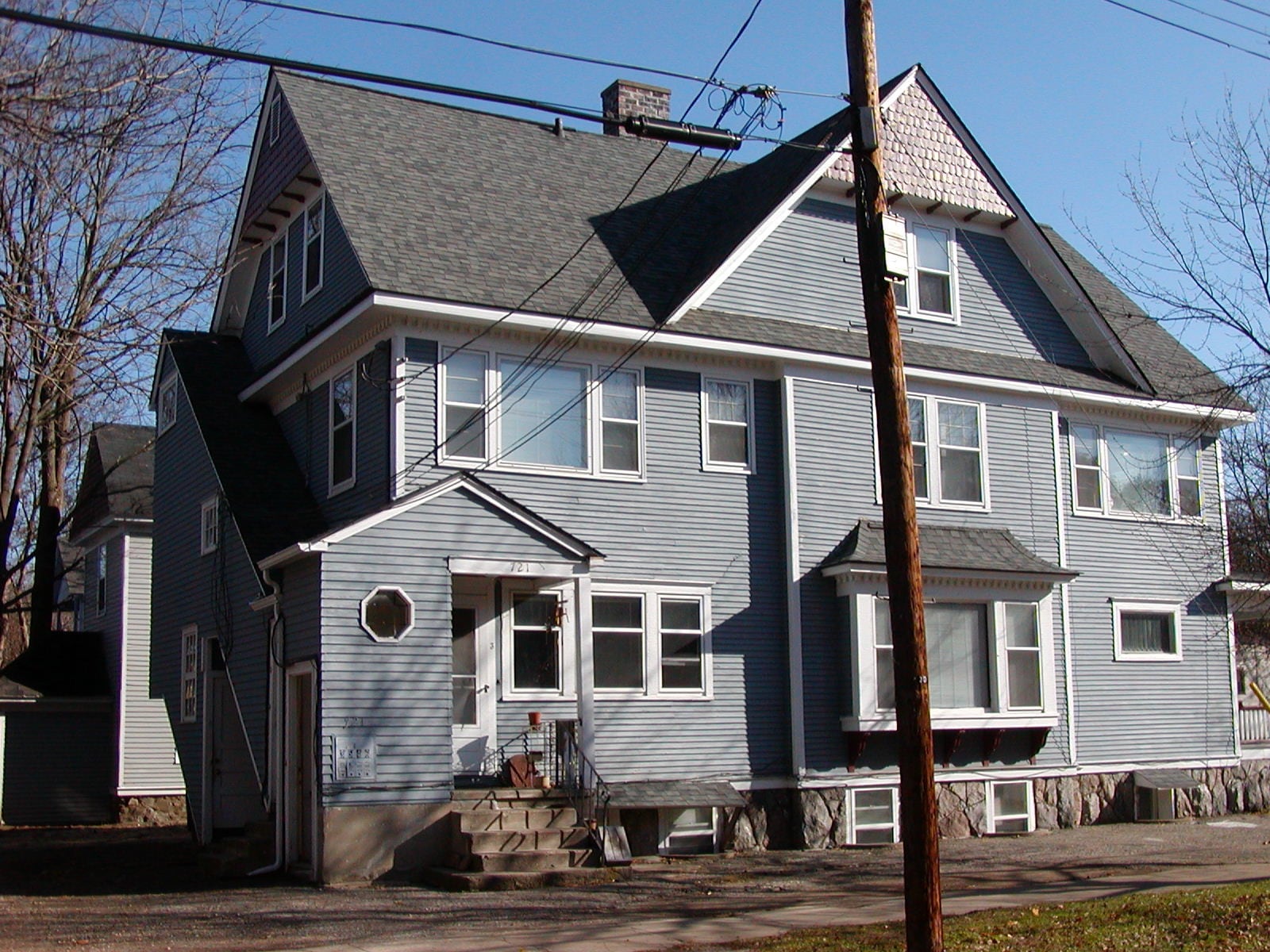 Building Photo - 721 Locust St