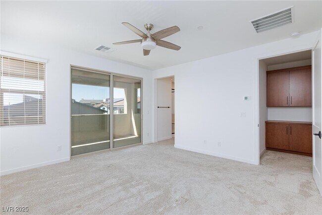 Building Photo - 836 Carlon Hls Ave