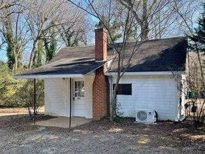 Building Photo - 2062 Prince Ave