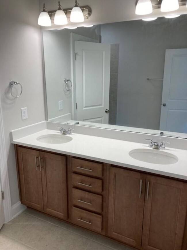 Building Photo - 543 Bistle Drive - Bev Roberts Rentals and...