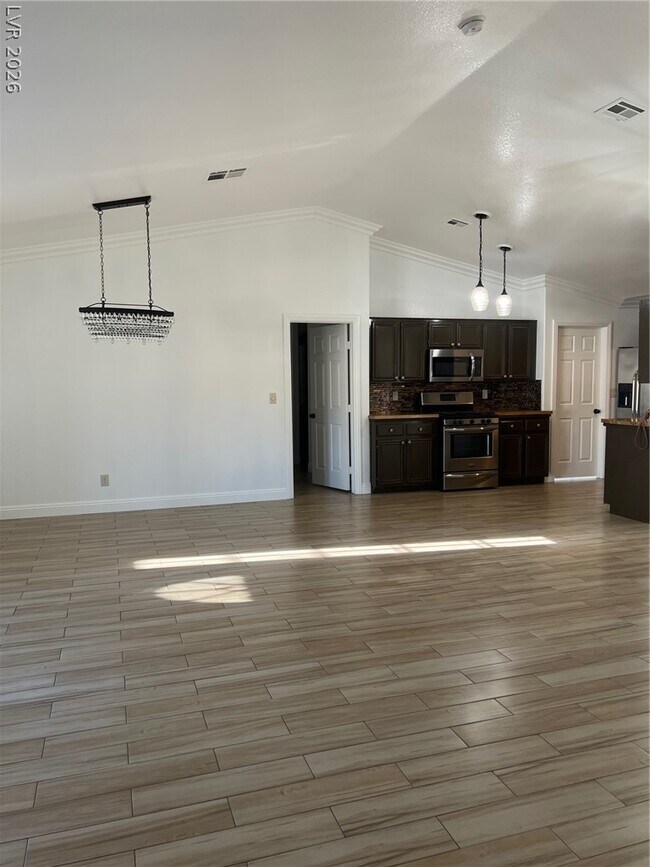 Building Photo - 5412 Lavender Ct