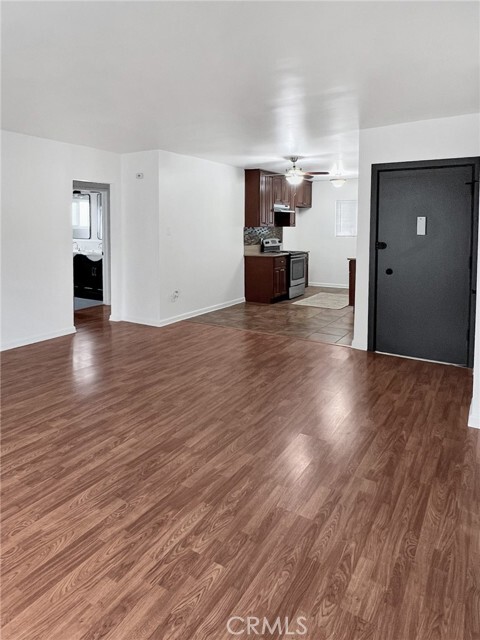 Building Photo - 5620 Woodman Ave