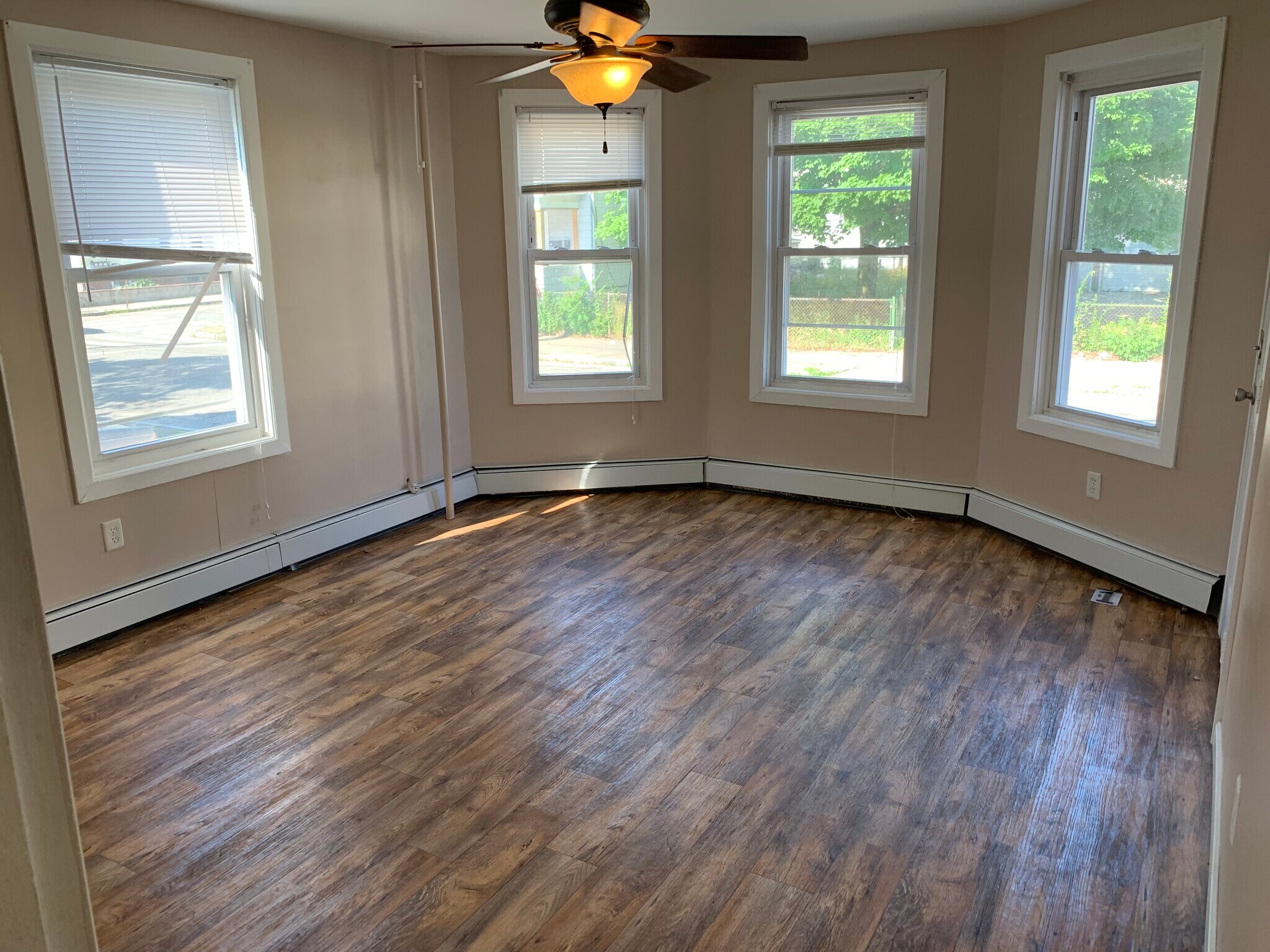 Building Photo - 101 Whitehall St