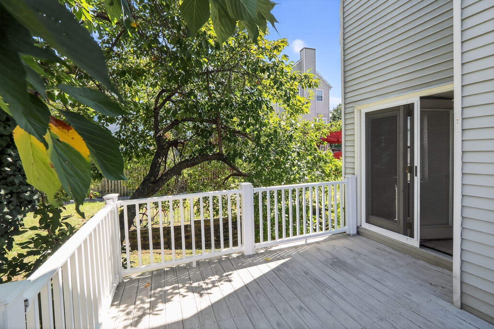 Building Photo - 16329 Taconic Cir