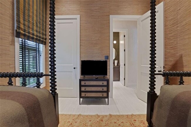 Building Photo - 11291 Serenbe Ln