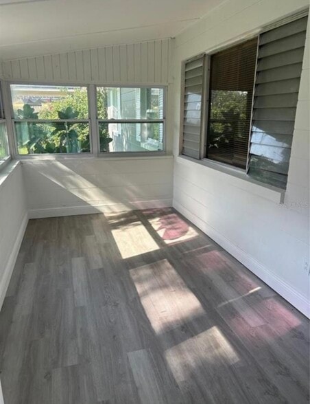 Building Photo - 830 Wooden Blvd