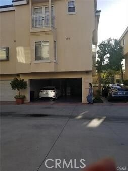 Building Photo - 2825 Plaza del Amo