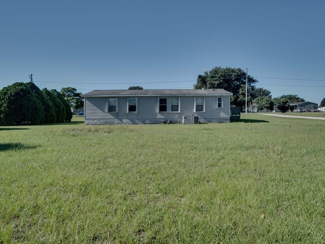 Building Photo - 3 Bedroom Single Family Home in Lady Lake