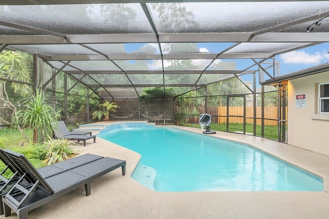 Building Photo - 2445 Keiser Ct