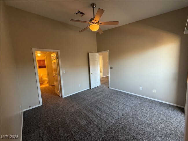 Building Photo - 78 Falcon Feather Way