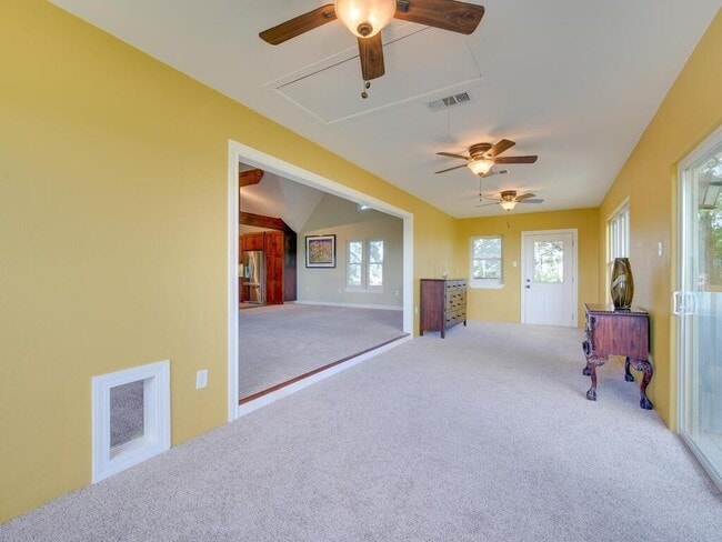 Building Photo - 161 CR 375