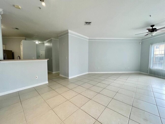 Building Photo - 4333 Bayside Village Dr