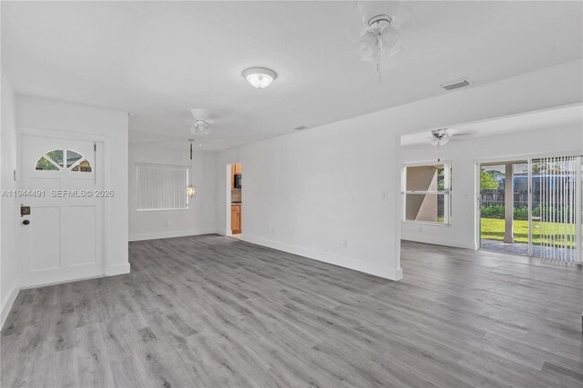 Building Photo - 5215 SW 128th Ave