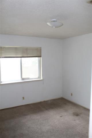 Building Photo - 2207 Canterbury Ct
