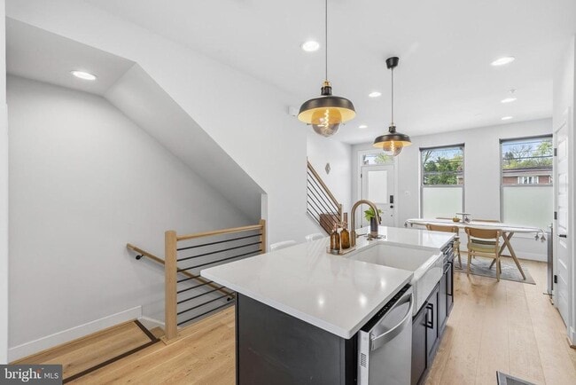 Building Photo - 5104 Randolph Rd