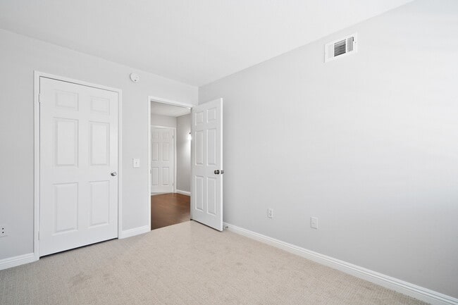 Building Photo - 7 Windchime