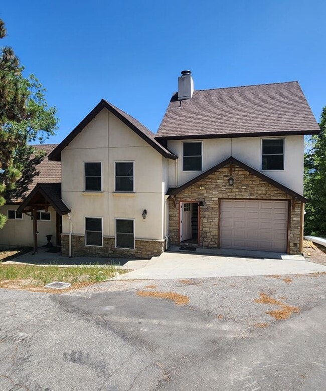 Building Photo - 872 Wildrose Cir
