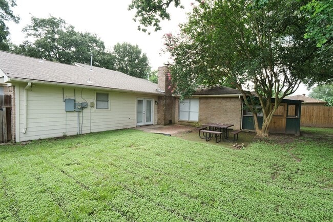 Building Photo - 15654 Boulder Oaks Dr