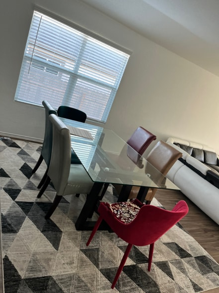 Building Photo - 5563 Bellissima Way