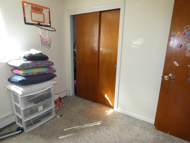 Building Photo - 37 South St