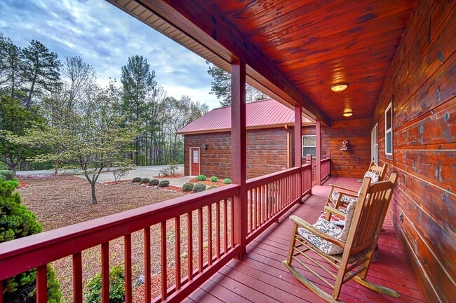 Building Photo - 329 Arrowood Pointe