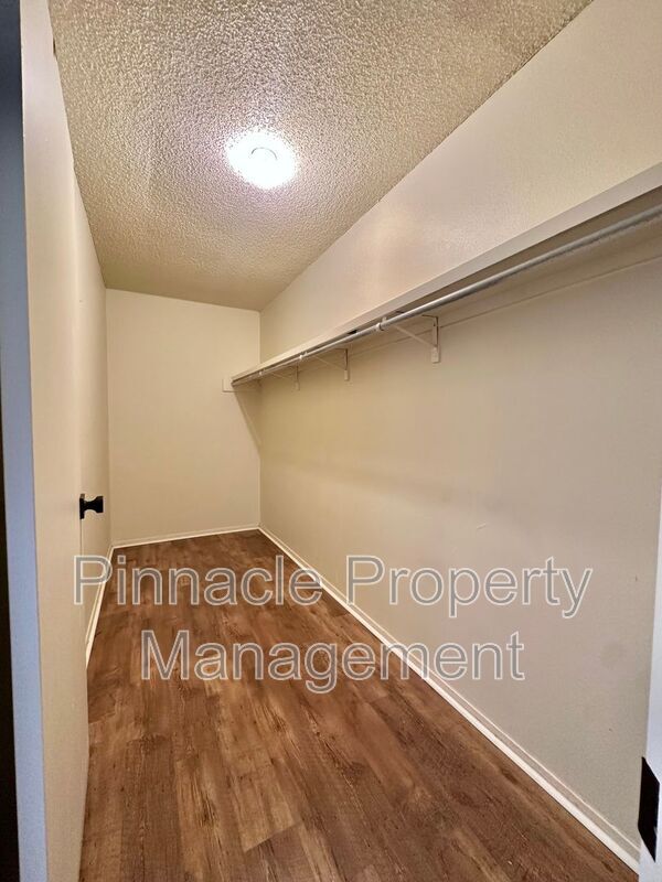 Building Photo - 3602 Gemini Dr