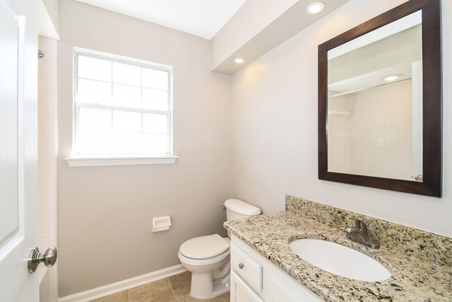 Building Photo - 3123 Olde Sutton Parke Dr