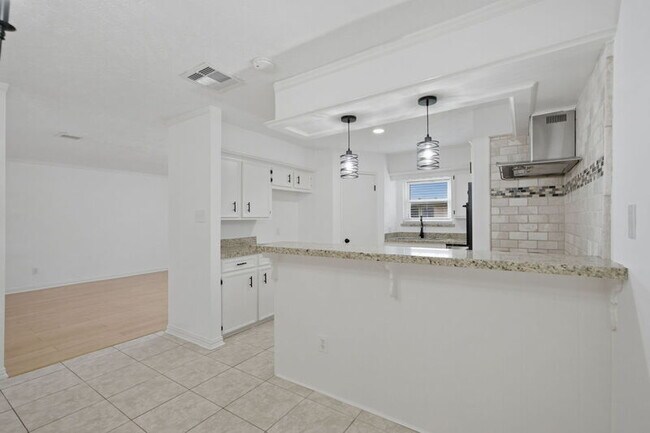 Building Photo - 66 T Huxley Ln