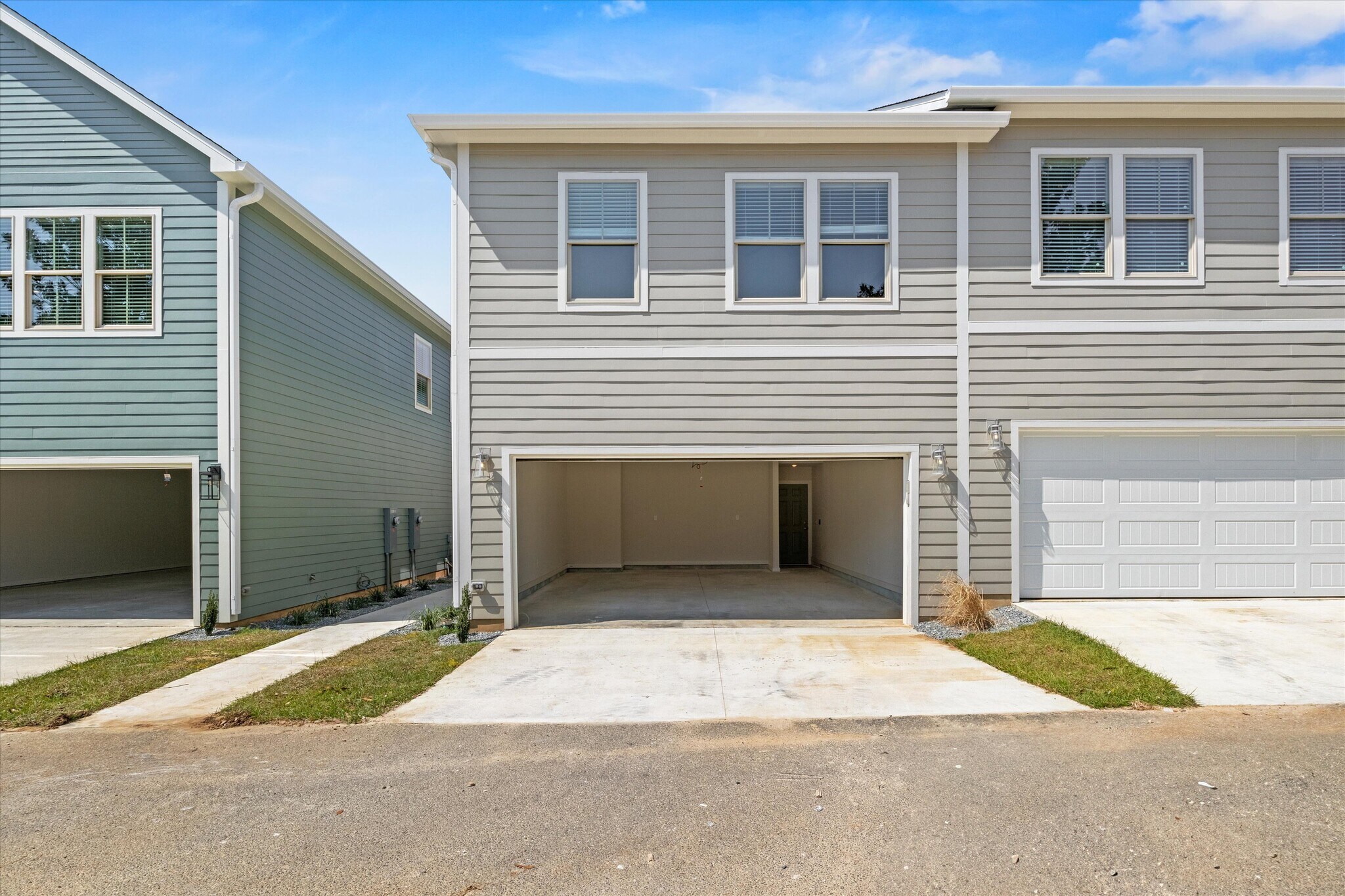 Building Photo - 4084 Ivy Green Trl