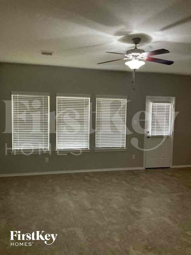 Building Photo - 150 Meadow Mill Dr