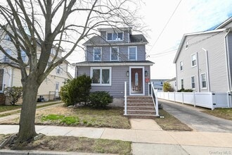 Building Photo - 29 Everett St