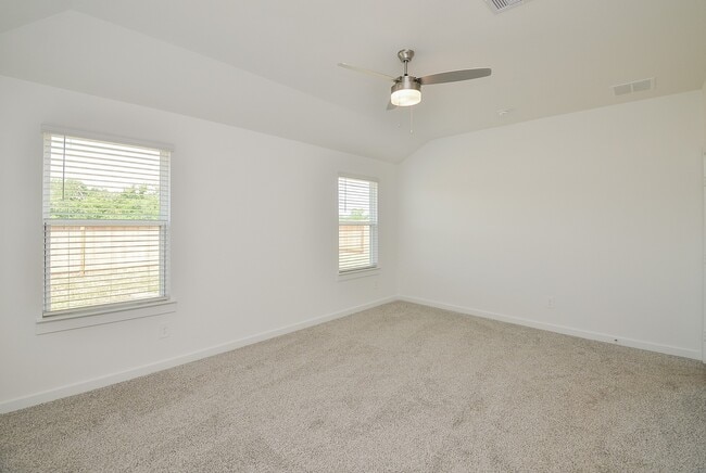 Building Photo - 7831 Sanremo Dr