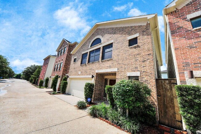 Building Photo - Gated community