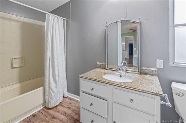 Building Photo - 2416 Bonito Dr
