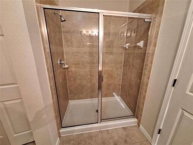 Building Photo - 3709 Parkridge Cir