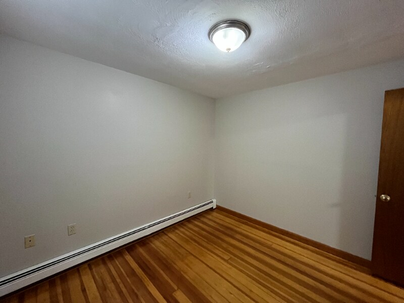 Building Photo - 28 Clay St