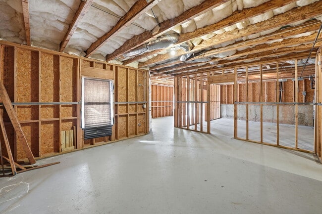 Building Photo - 10012 Park Sky Cir