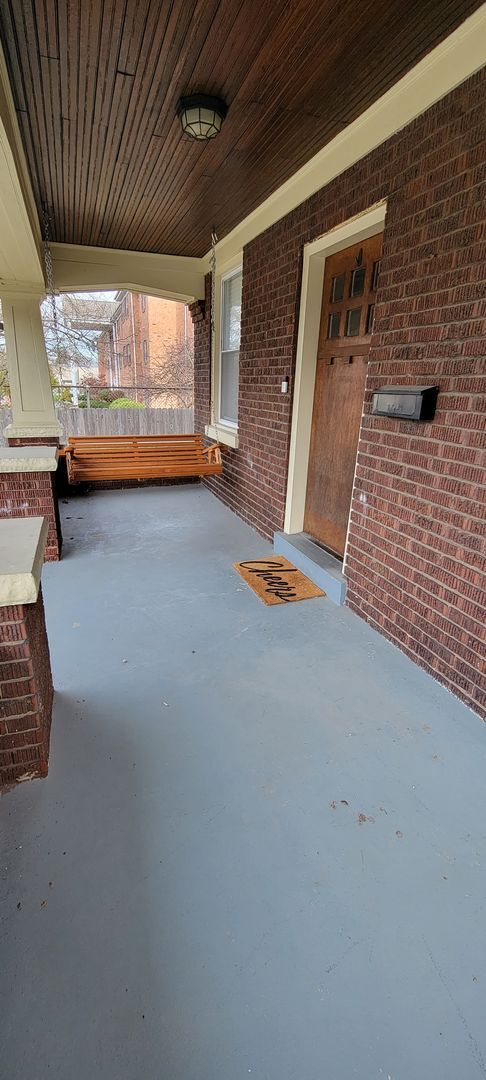 Building Photo - Oakley Home - 3 Bed, 1.5 Bath