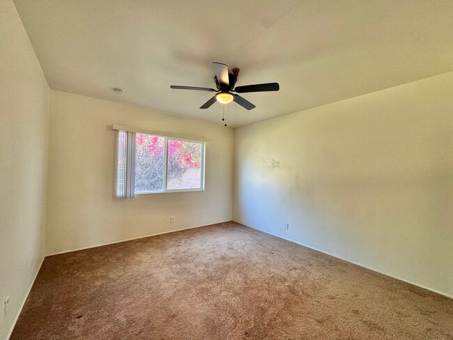 Building Photo - Spacious Pomona Home with Huge Backyard